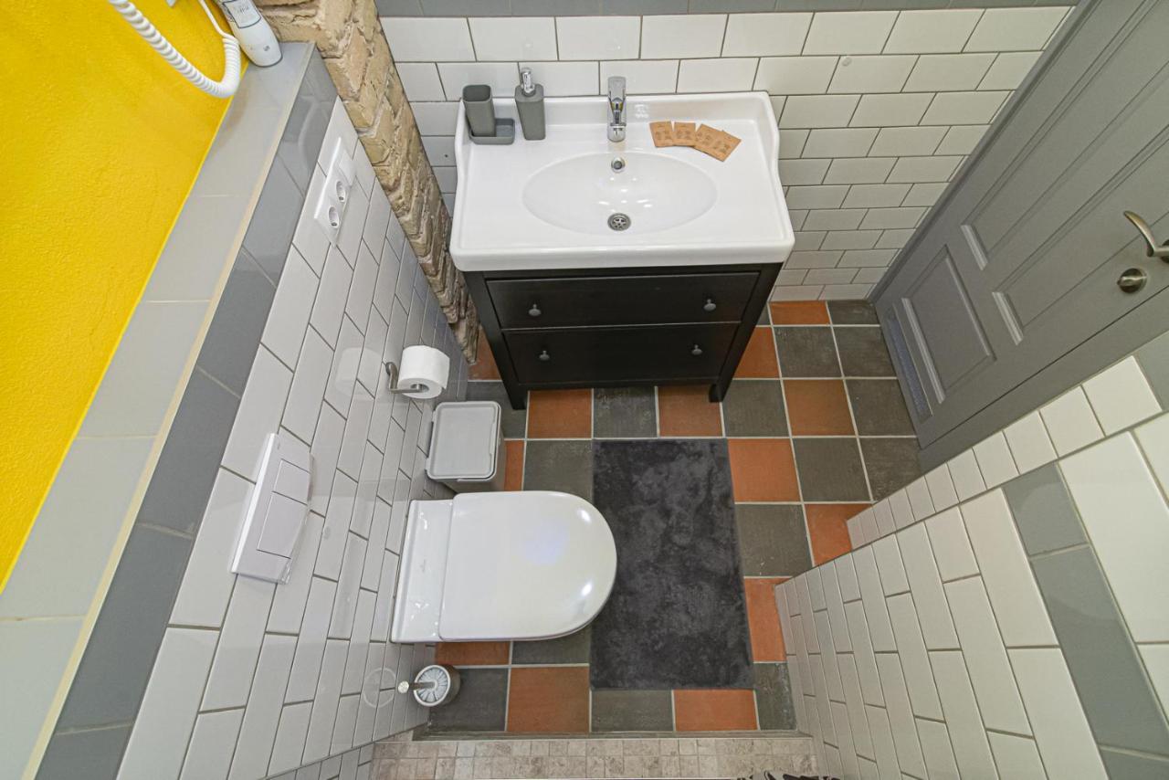 Modern Vilnius Old Town Apartment With Free Parking Exterior photo