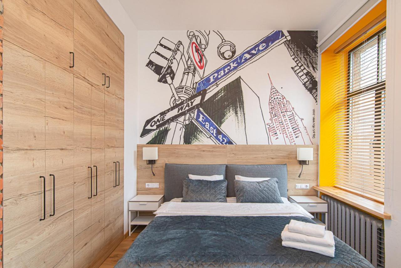 Modern Vilnius Old Town Apartment With Free Parking Exterior photo